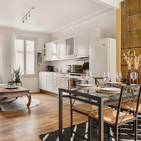 Spacious! 2024 Renovated! 4 Bedrooms! Bergen