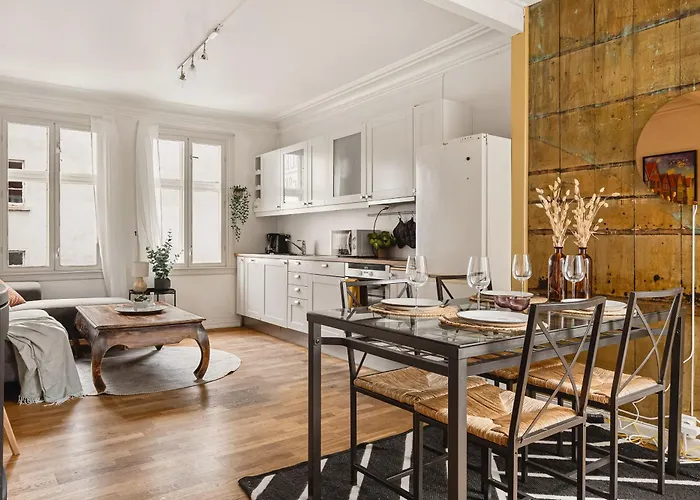 Spacious! 2024 Renovated! 4 Bedrooms! Bergen